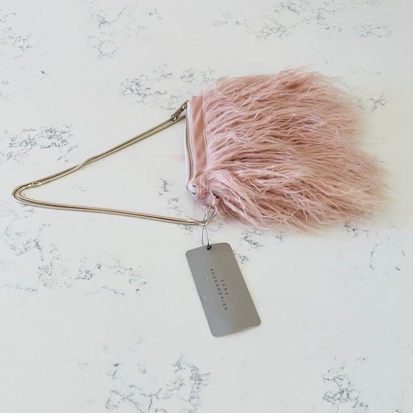 Zara light pink fuzzy purse - Picture 3 of 13